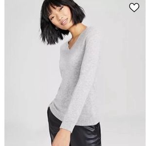 Charter Club Luxury 100% Cashmere Sweater Light Gray Size M